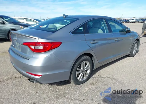 2017 Hyundai Sonata z USA, uszkodzony, nr VIN 5NPE24AF2HH493477